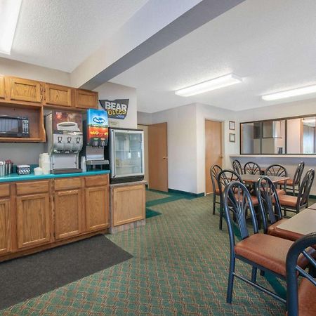 Travelodge By Wyndham Spearfish Kültér fotó