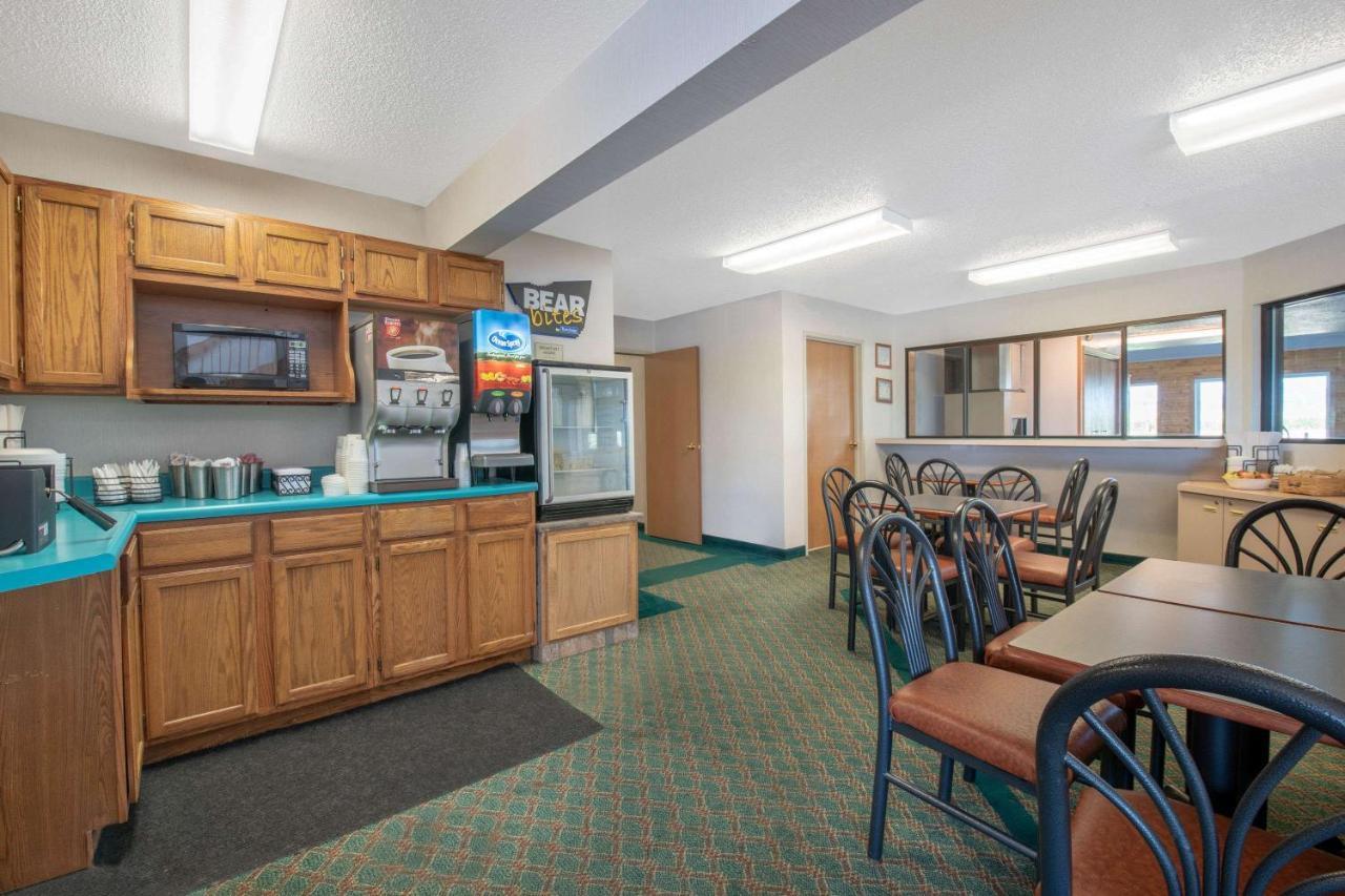 Travelodge By Wyndham Spearfish Kültér fotó